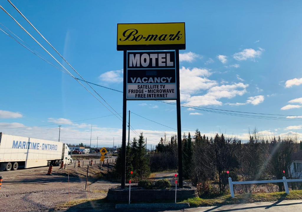 North Bay Hotel | Bo-Mark Motel