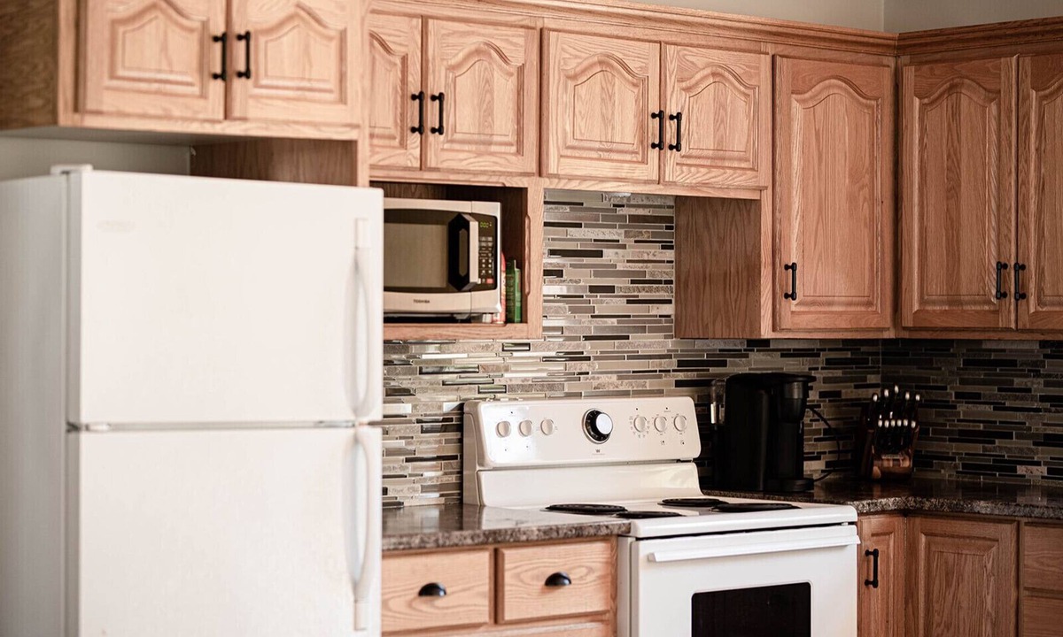 Brackley Beach Cottage | Brackley Beach retreat- 2 min from the beach Open windows 2 feel an ocean breeze