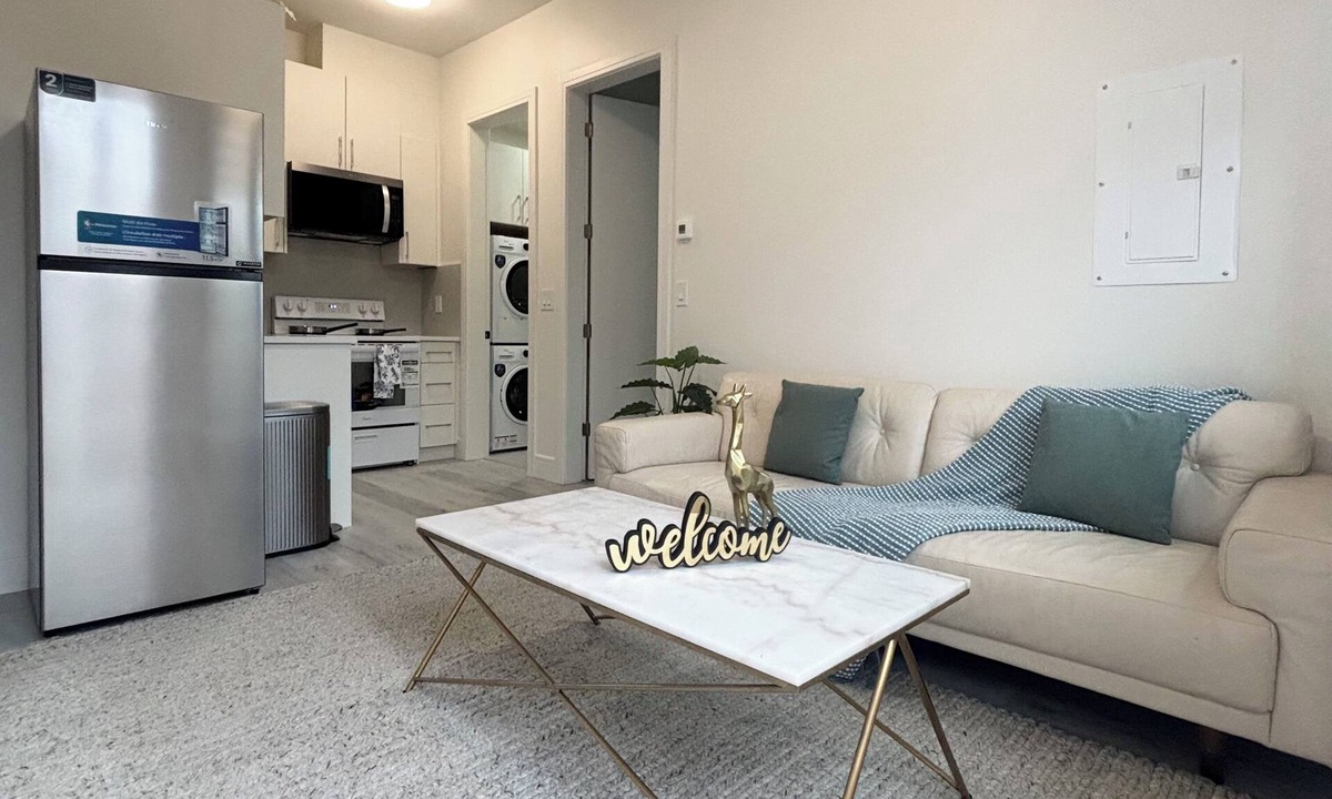 Surrey Bed & Breakfast | Brand New Cozy and quite One bedroom