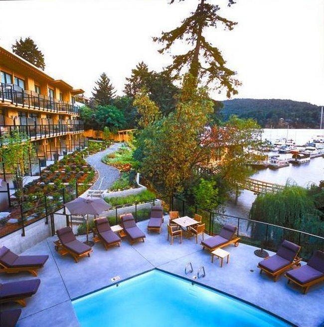 Brentwood Bay Hotel | Brentwood Bay Resort & Spa