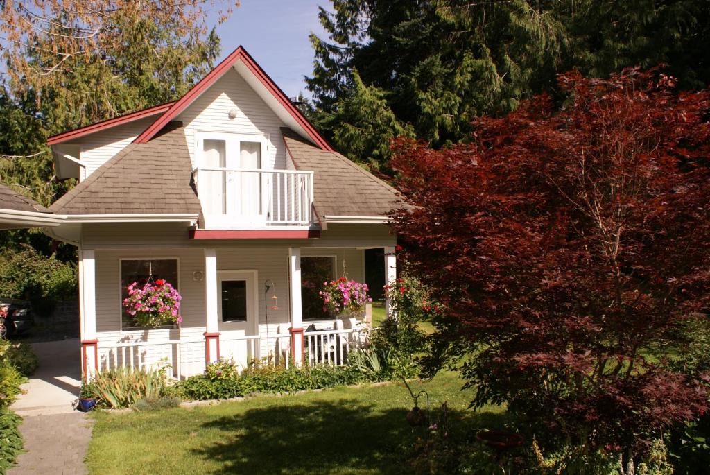 Powell River House | Brookshire Guest House