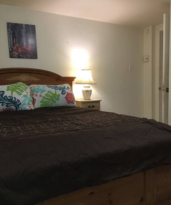 Cote-Des-Neiges—Notre-Dame-De-Grace Resort | Private room ∙ 2 guests