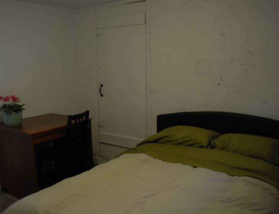 Cote-Des-Neiges—Notre-Dame-De-Grace Resort | Private room ∙ 1 guest