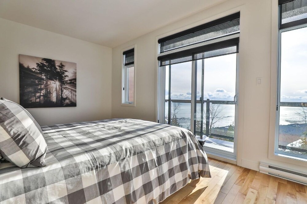 Petite-Riviere-Saint-Francois Ski Chalet | The CITQ numbers are in the sheet of each unit.