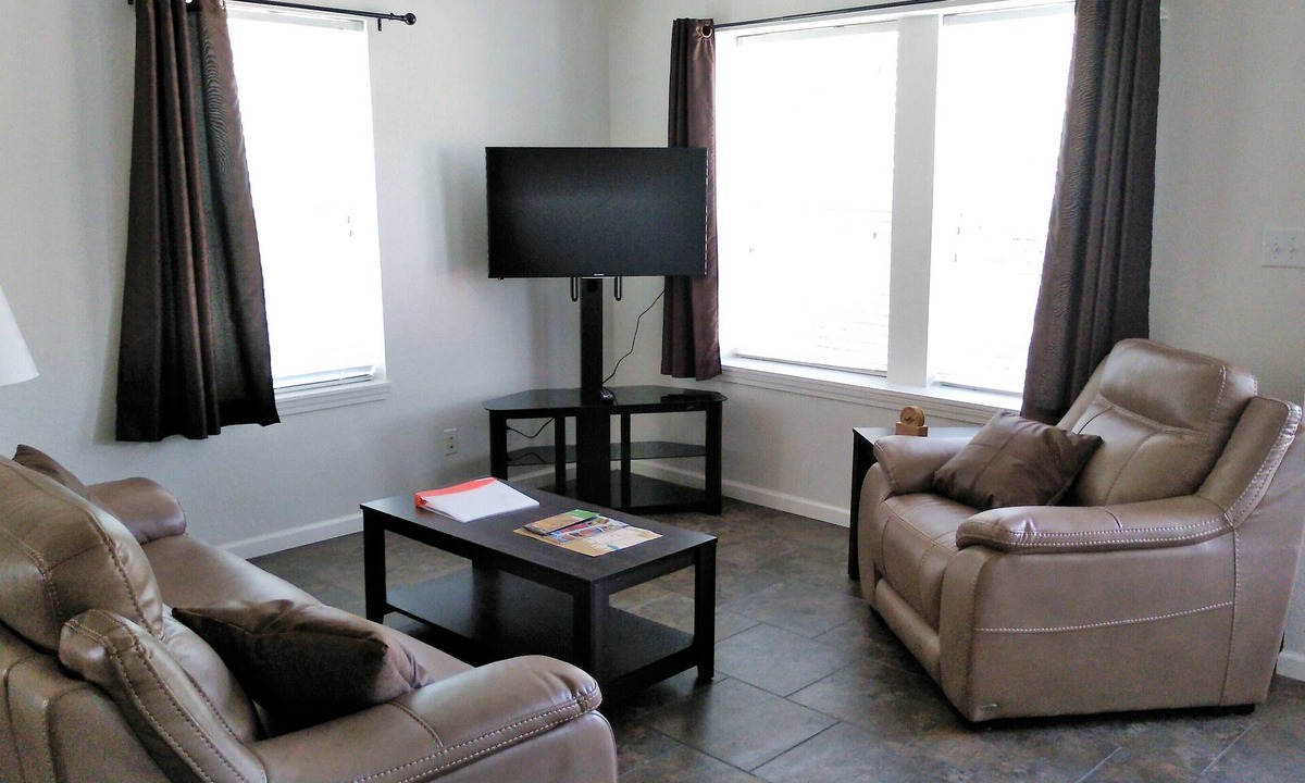 Campbell Duplex | Gull Lake