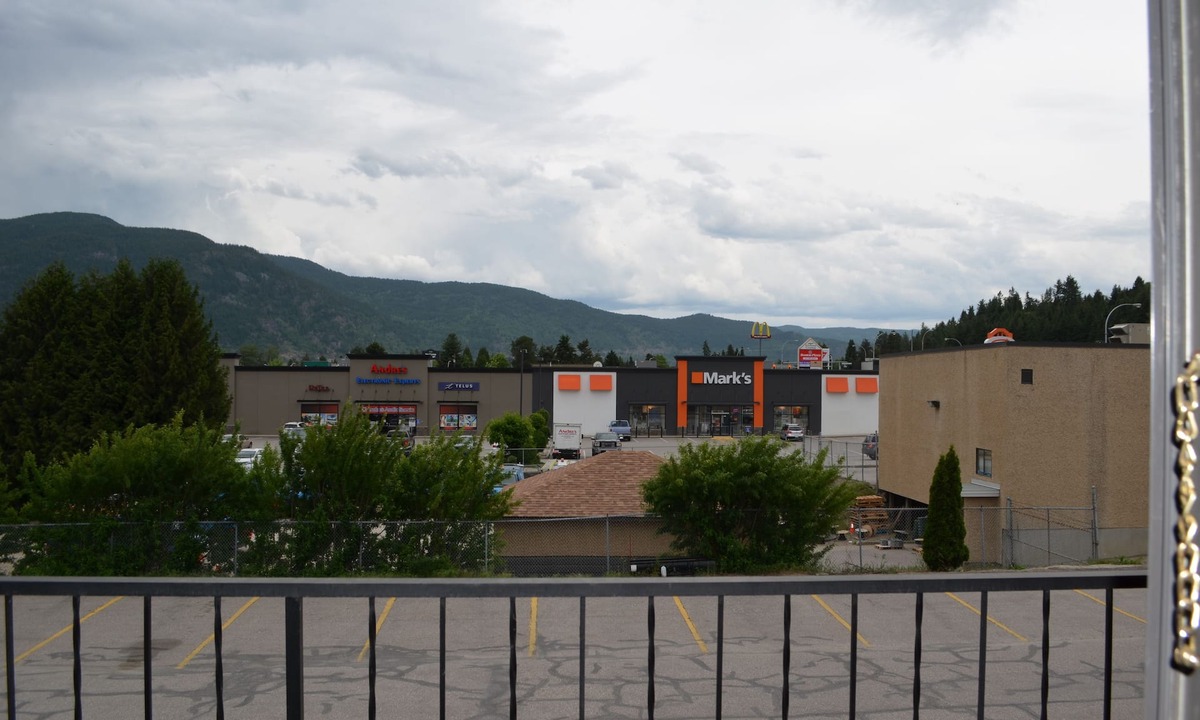 Castlegar Hotel | Canadas Best Value Inn & Suites Castlegar