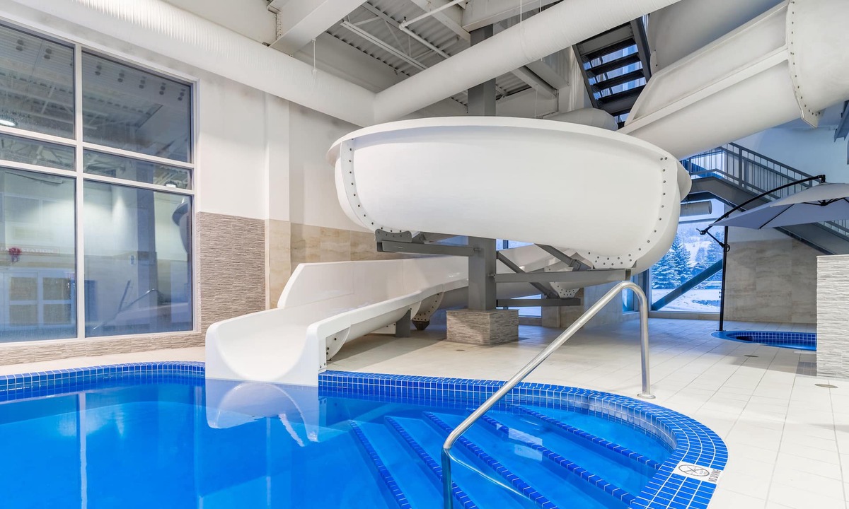 Canmore Hotel | Canmore Inn & Suites