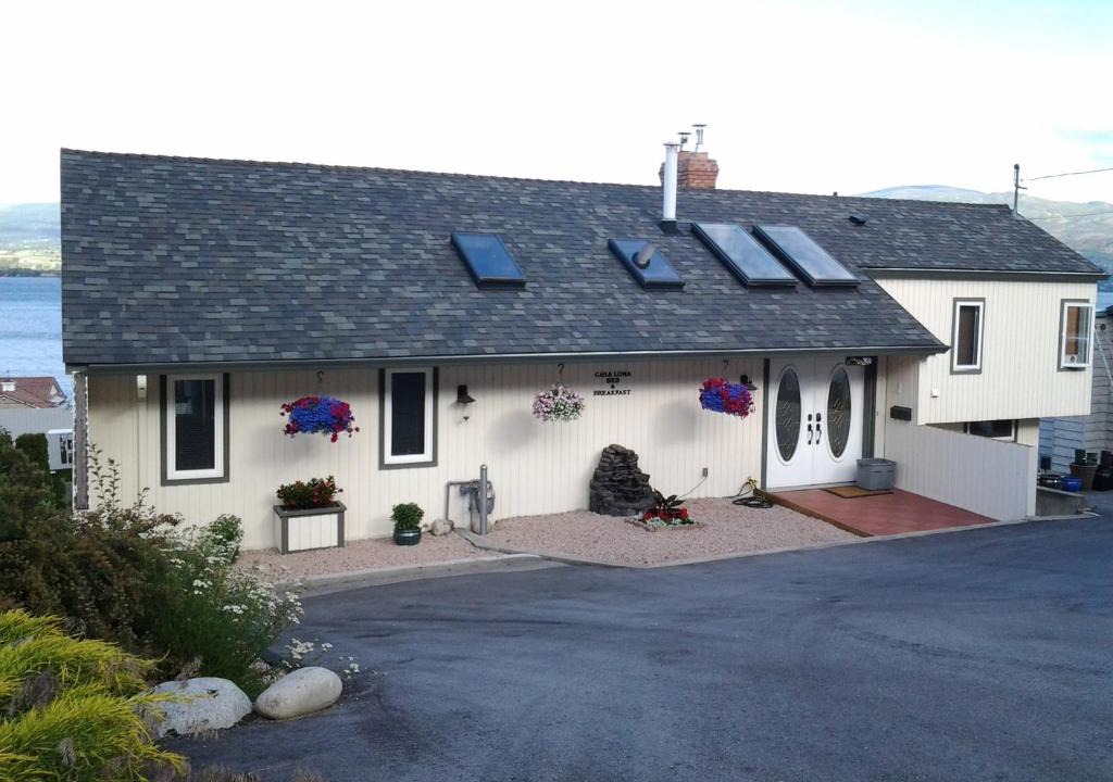 Lakeview Heights Bed & Breakfast | Casa Loma BnB