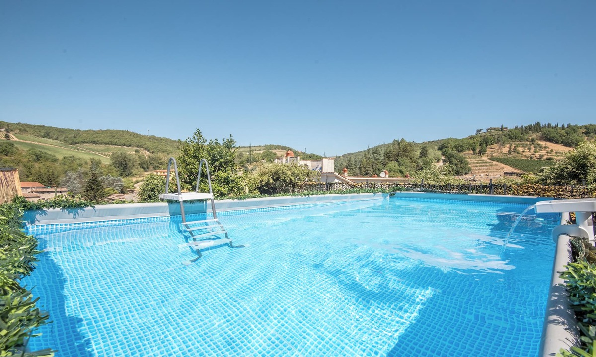 Gaiole in Chianti House | 'Casa Vacanze Chianti Summer' with Pool, Garden & Wi-Fi