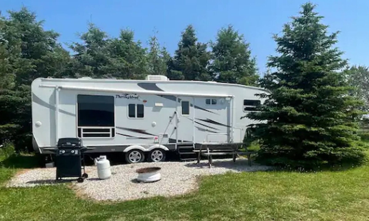 Stokes Bay House | Cast Away @ Cabinco #29