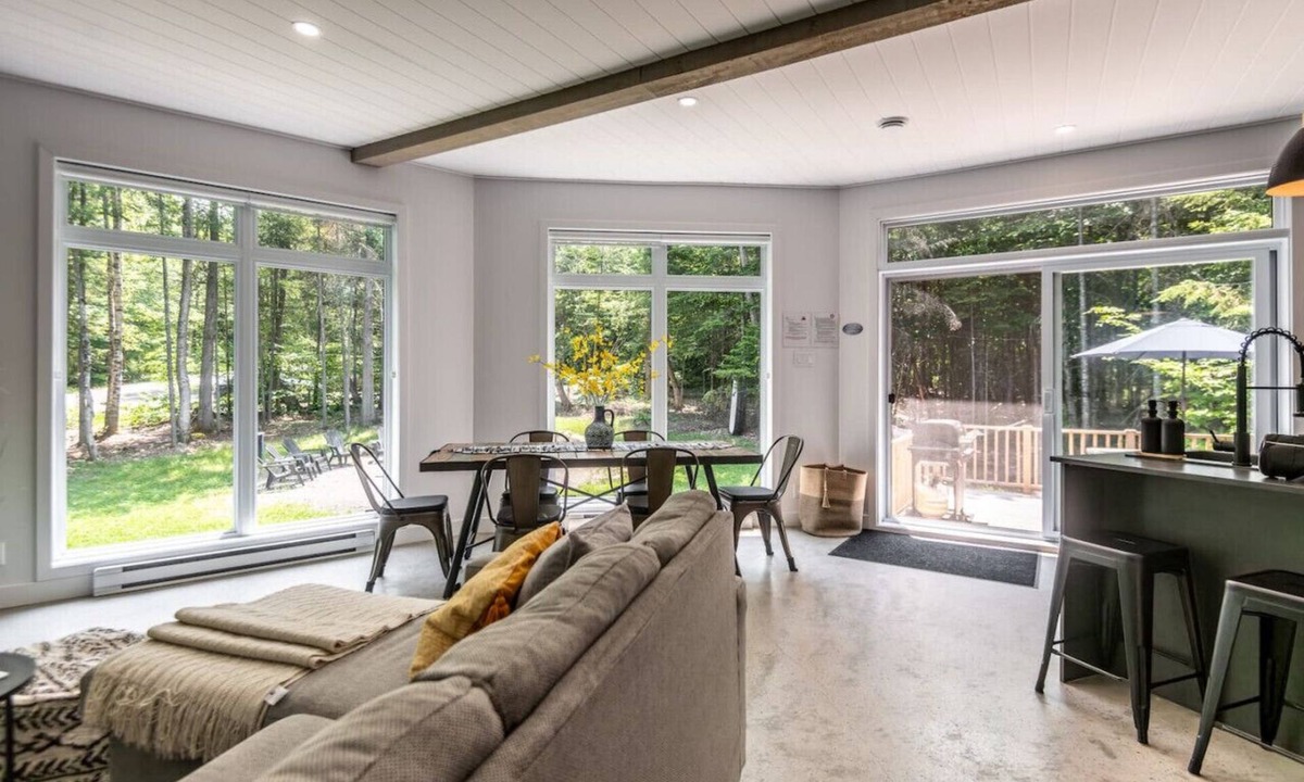 Chertsey Ski Chalet | Chalet AuCalm | Spa | Lake access