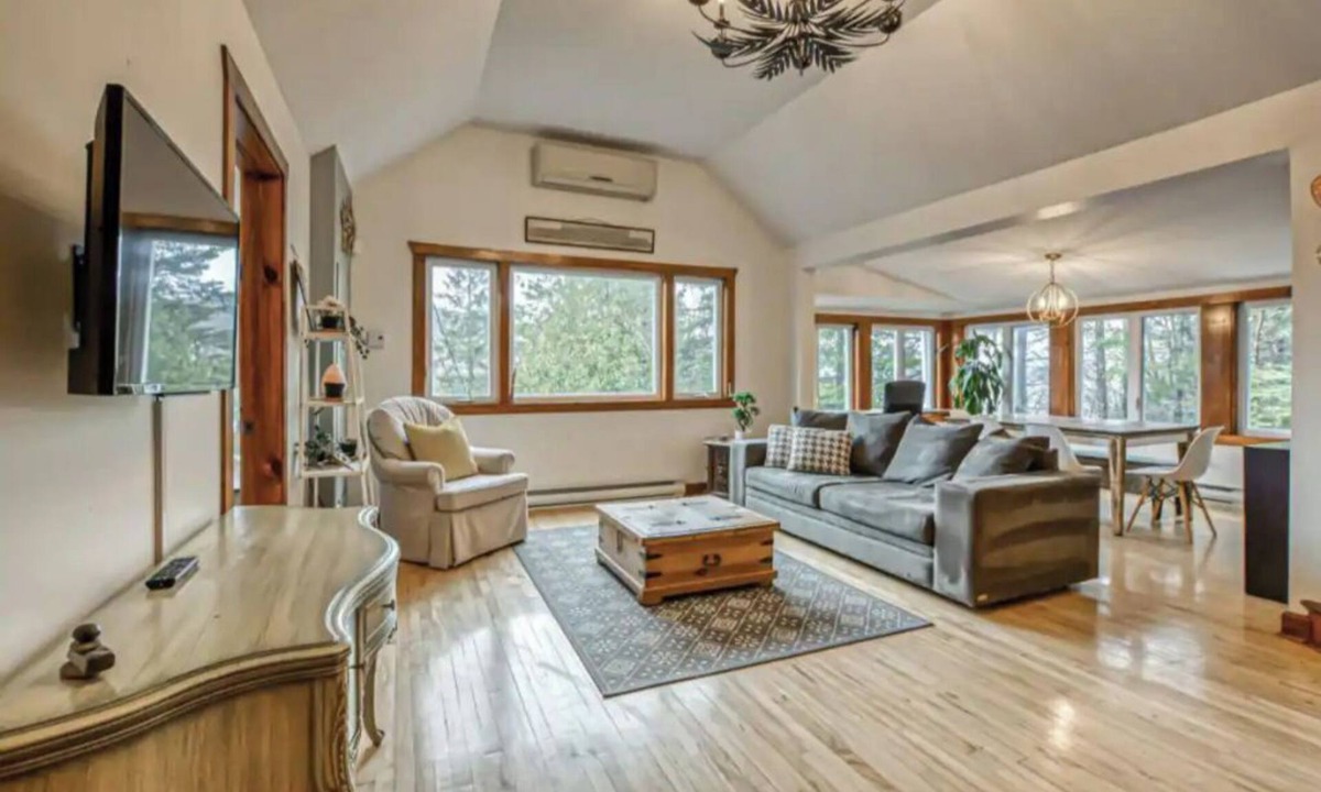 Sainte-Agathe-des-Monts Ski Chalet | Chalet Spacieux Lac des Sables