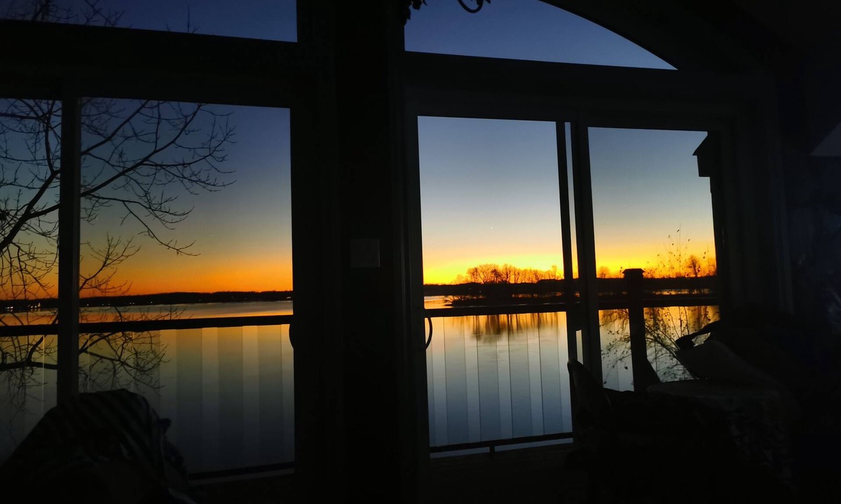 Pincourt Ski Chalet | Chalet Chaleureux Sur Le Bord De L'eau Naviguable