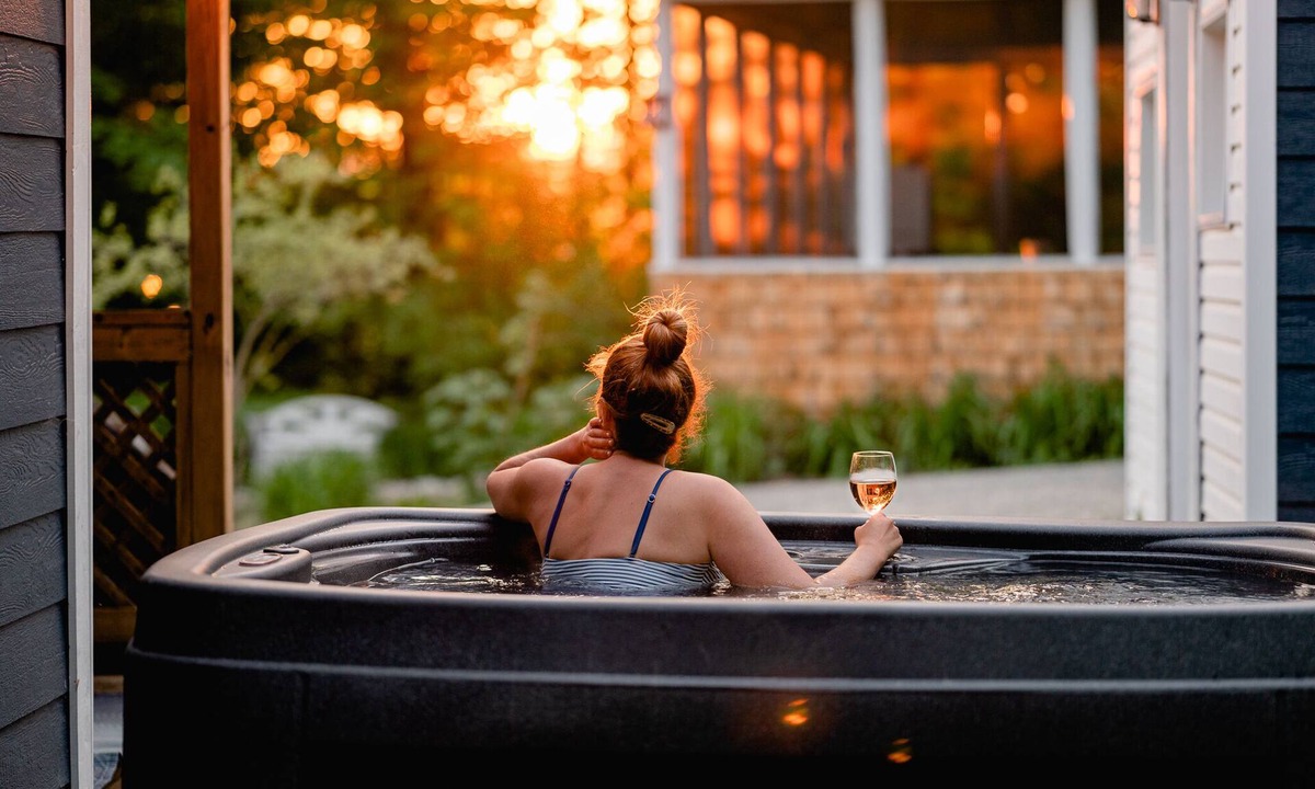 Potton Cabin | Chalet Rustique Avec Spa/foyer/étang Privé - 5 min de la Plage et ski