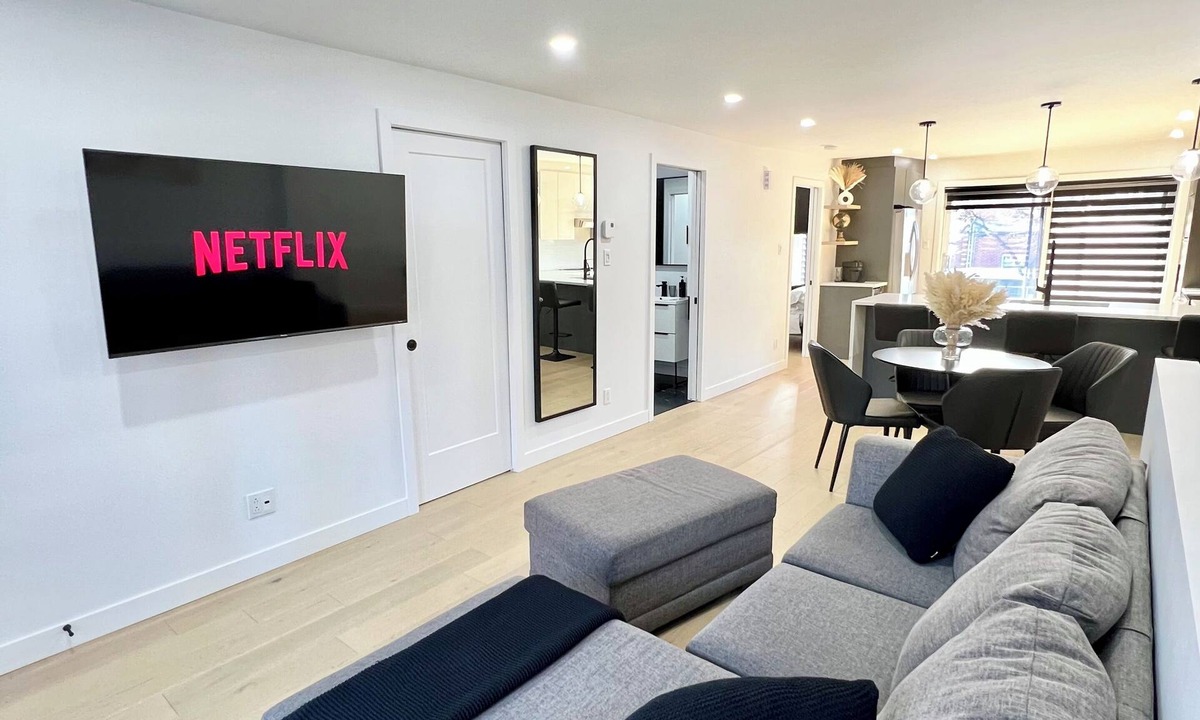 Rosemont-La Petite-Patrie Apartment | Charming 2-bedroom apartment in brilliant Montréal
