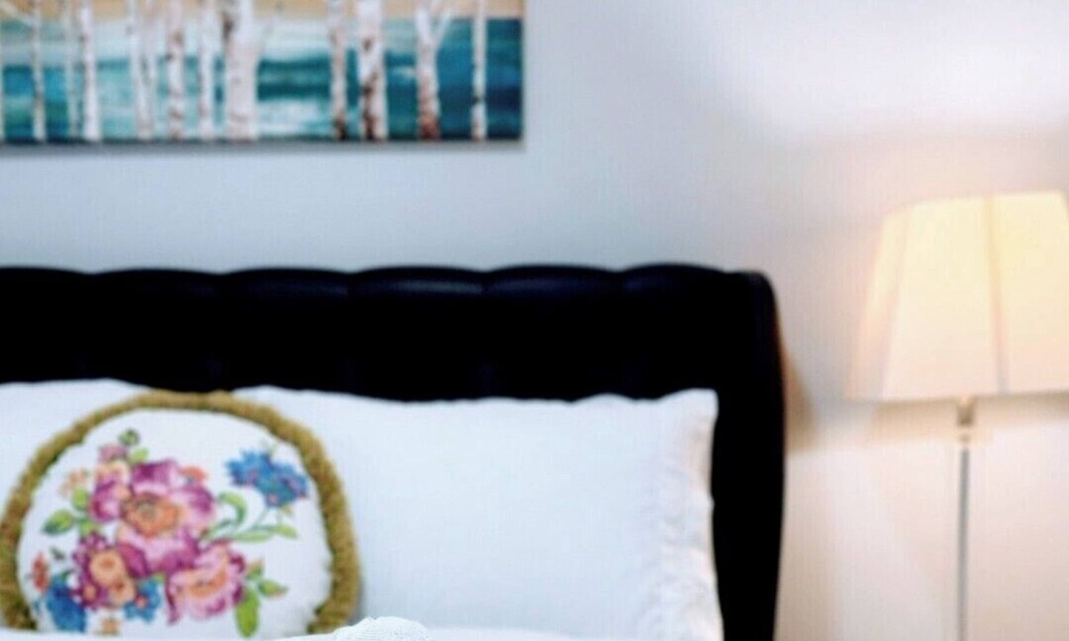 Maple Ridge House | Charming 2-bedroom suite in Maple Ridge