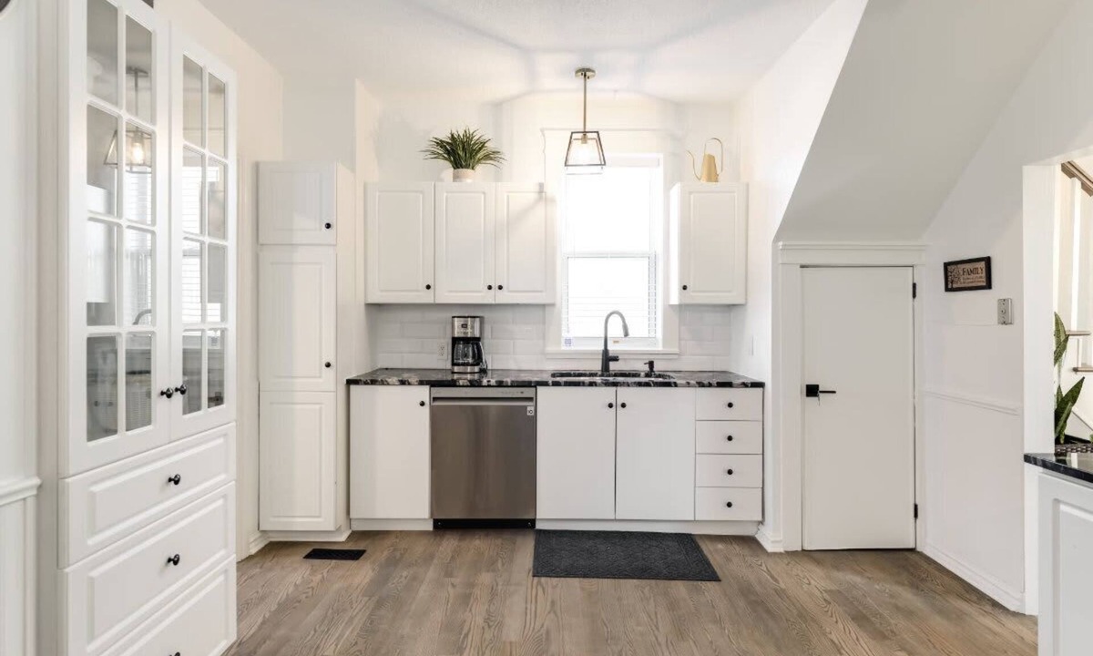 Arnprior House | Charming and Newly Renovated home in Arnprior