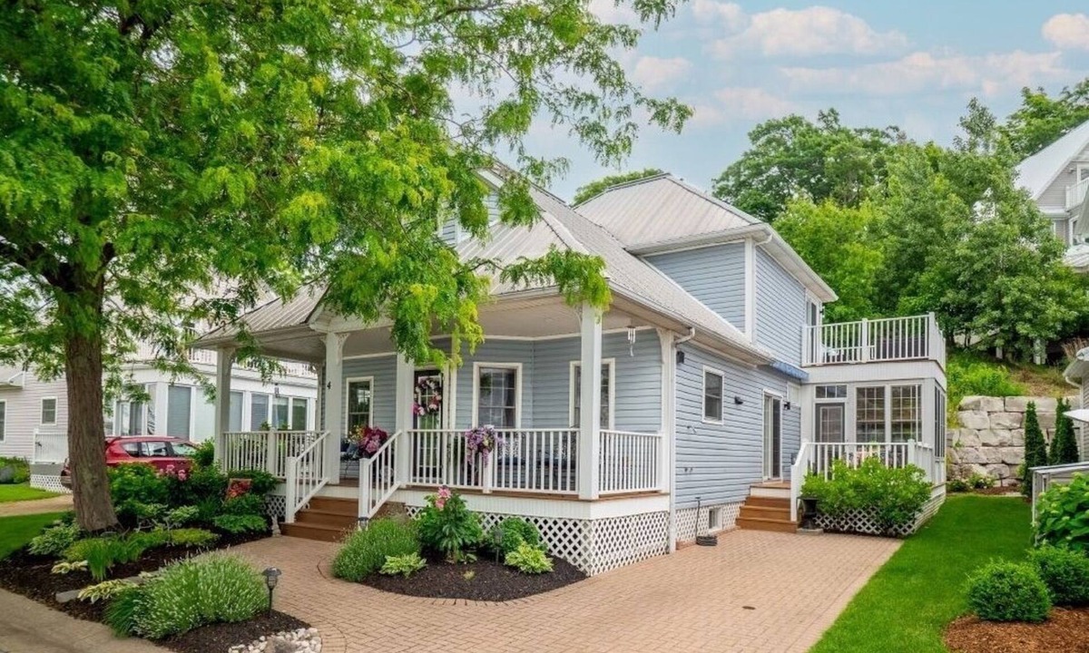 Crystal Beach House | Charming Beach House- gated community, private beach, lake views & golf cart