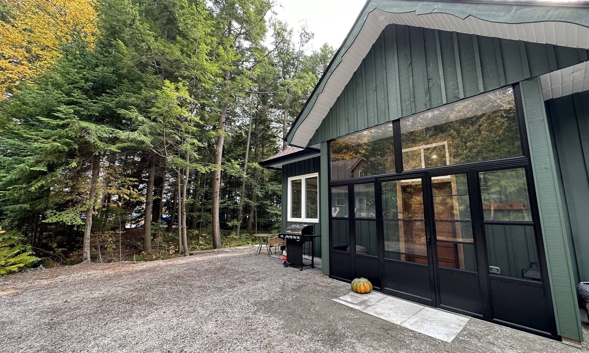 Kearney Cabin | Charming Guesthouse for a romantic getaway!
