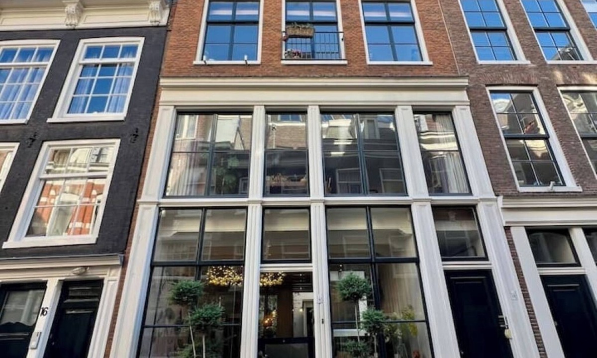 Grachtengordel-West Apartment | Charming Jordaan Garden Apartment - Stylish Stay in the Heart of Amsterdam