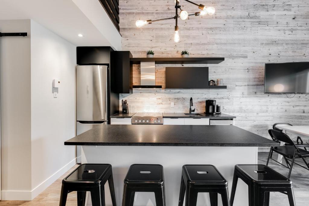Mont-Tremblant Village Apartment | Charming redesigned condo-10 Minutes from Mountain