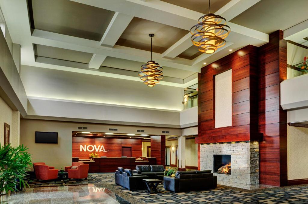 Chateau Nova Yellowhead | Northwest Edmonton