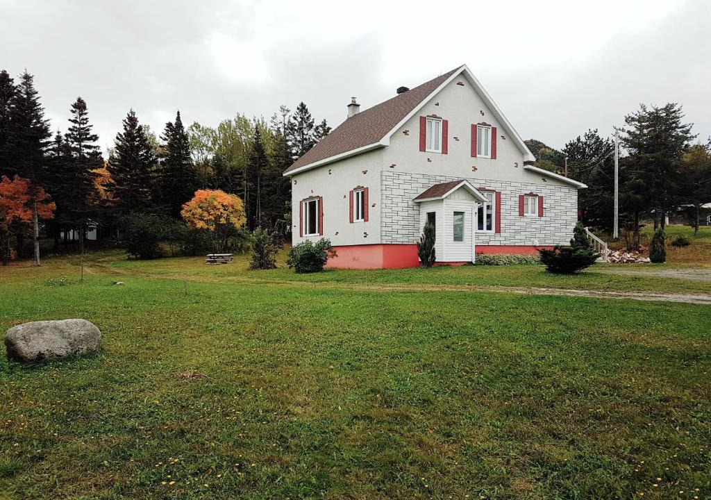 Sainte-Anne-des-Monts House | Chill Shack - Auberge Jeunesse