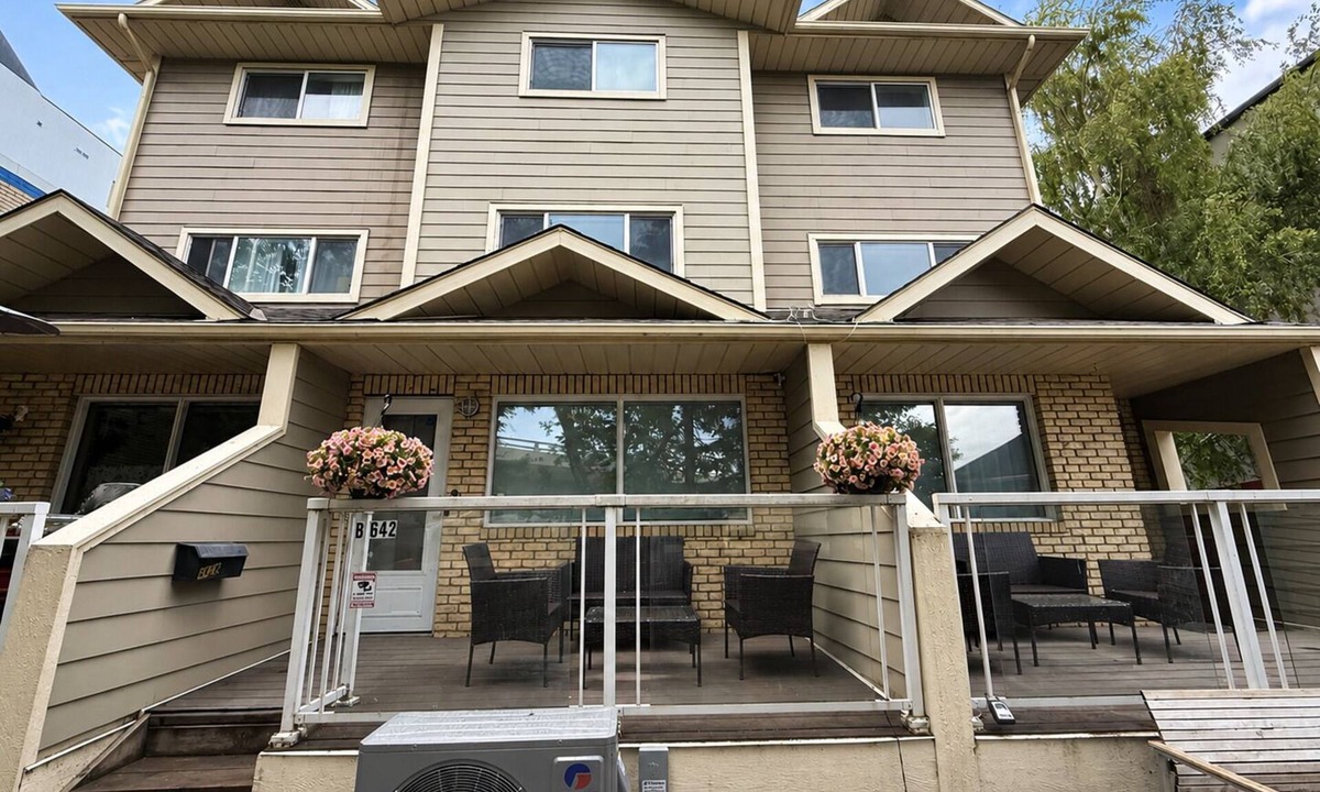 Bridgeland House | Close to Downtown/Bow River & Stampede |3Kings | AC |Garage|2000 sqft home