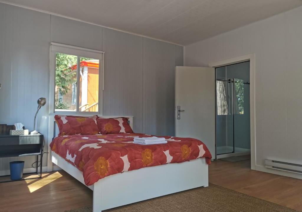 Powell River Other | Coastal Tranquility Cottage