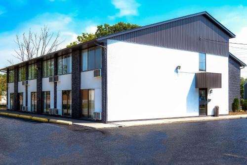 Comfort Inn Belleville | Cannifton