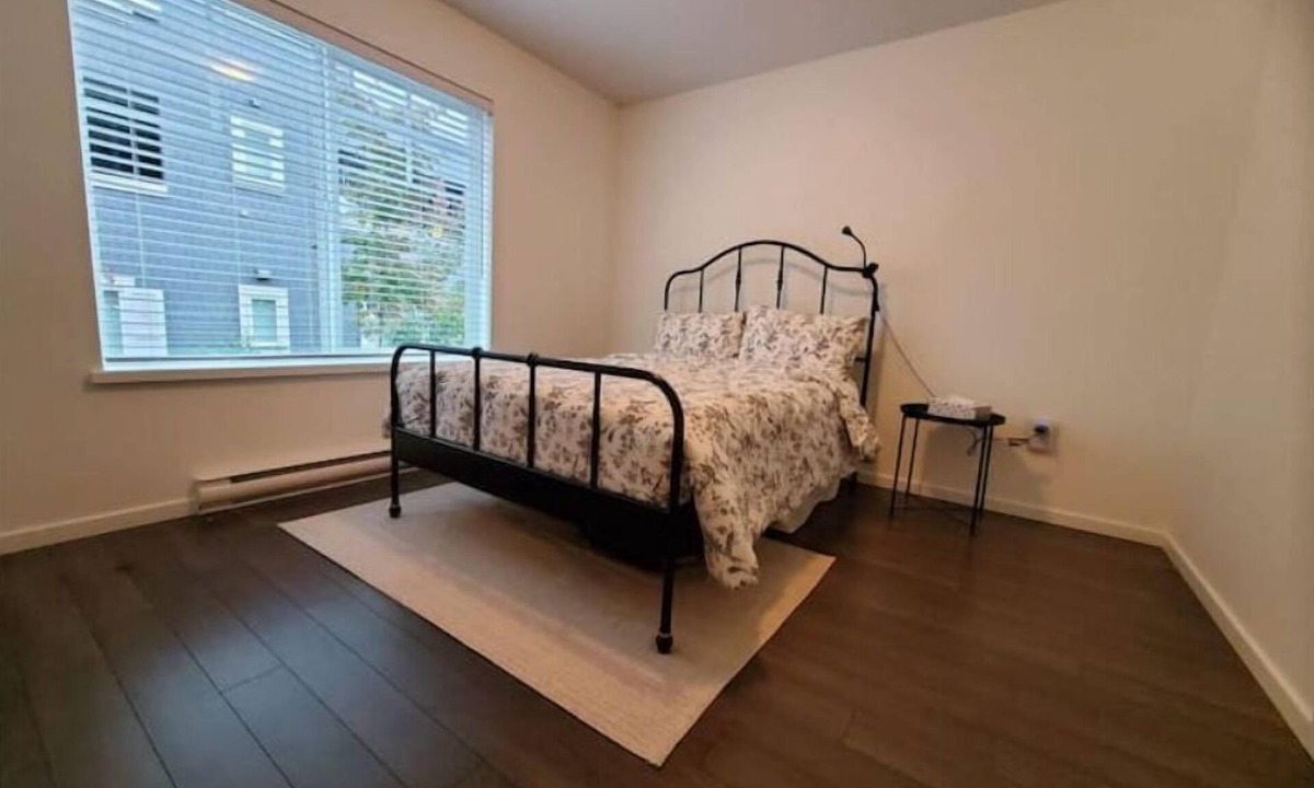Guildford House | Comfy Double Bed w/Modern En-suite Bathroom