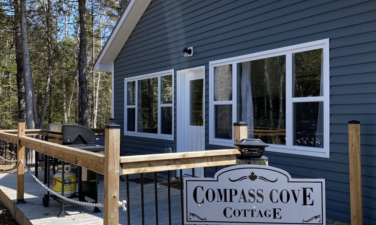 Saint Croix Cottage | Compass Cove Cottage on tidal river