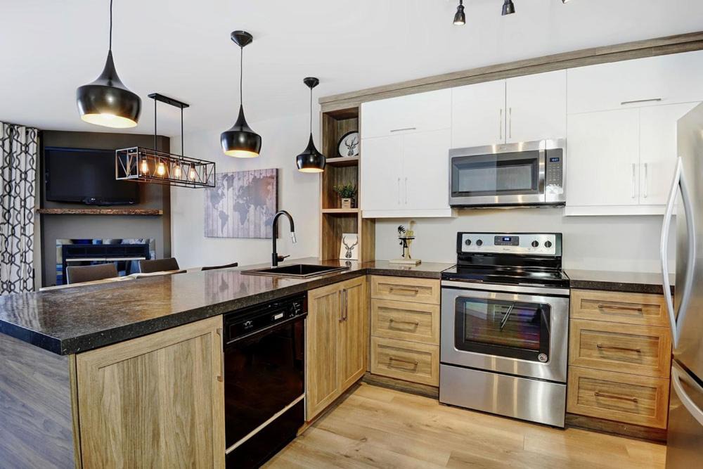 Stoneham Apartment | Condo 122 620 Chemin du Hibou by Les Chalets Alpins
