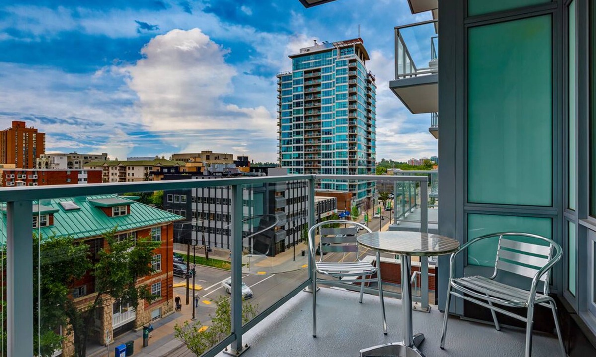 Beltline Apartment | Corporate Stays - Luxurious 2BR with Premium Amenities and Contemporary Design