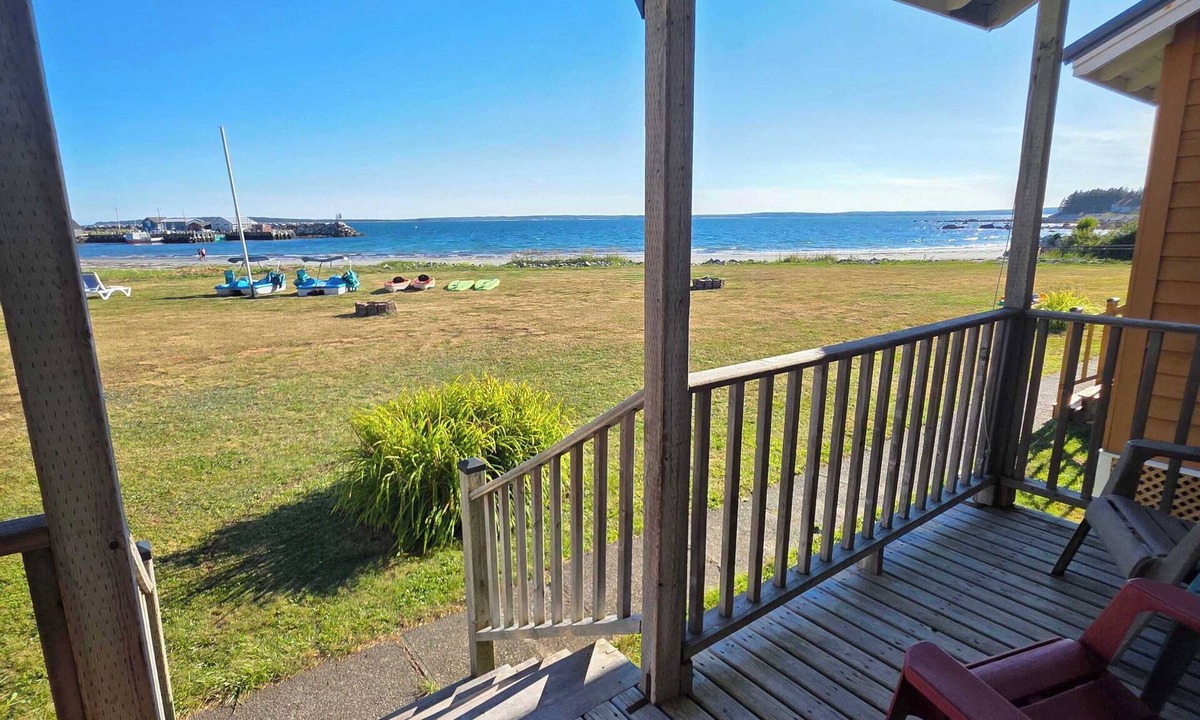 Hunts Point Cabin | Cottage # 6 Hunts Point Beach Cottages - 1 bedroom