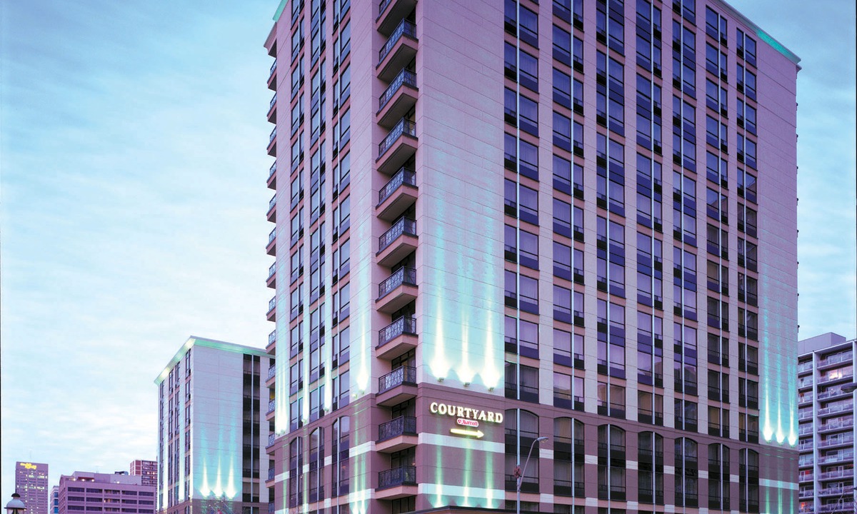 Church and Wellesley Hotel | Courtyard by Marriott Downtown Toronto