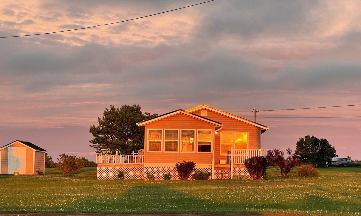 Saint Peters Bay Cottage | Cozy 2-bedroom cottage overlooking Saint Peters Bay AC, WiFi & gorgeous sunsets