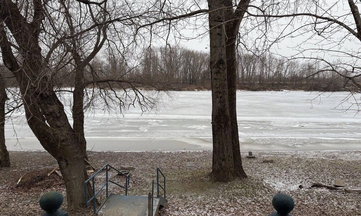 Pierreville Ski Chalet | Cozy 2-bedroom chalet in Pierreville on the river with a
