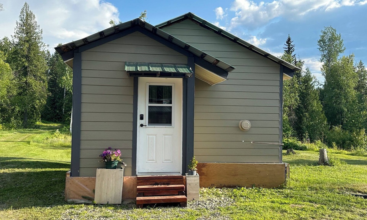 Clearwater Cabin | Cozy cabin on 10 acres in Clearwater BC