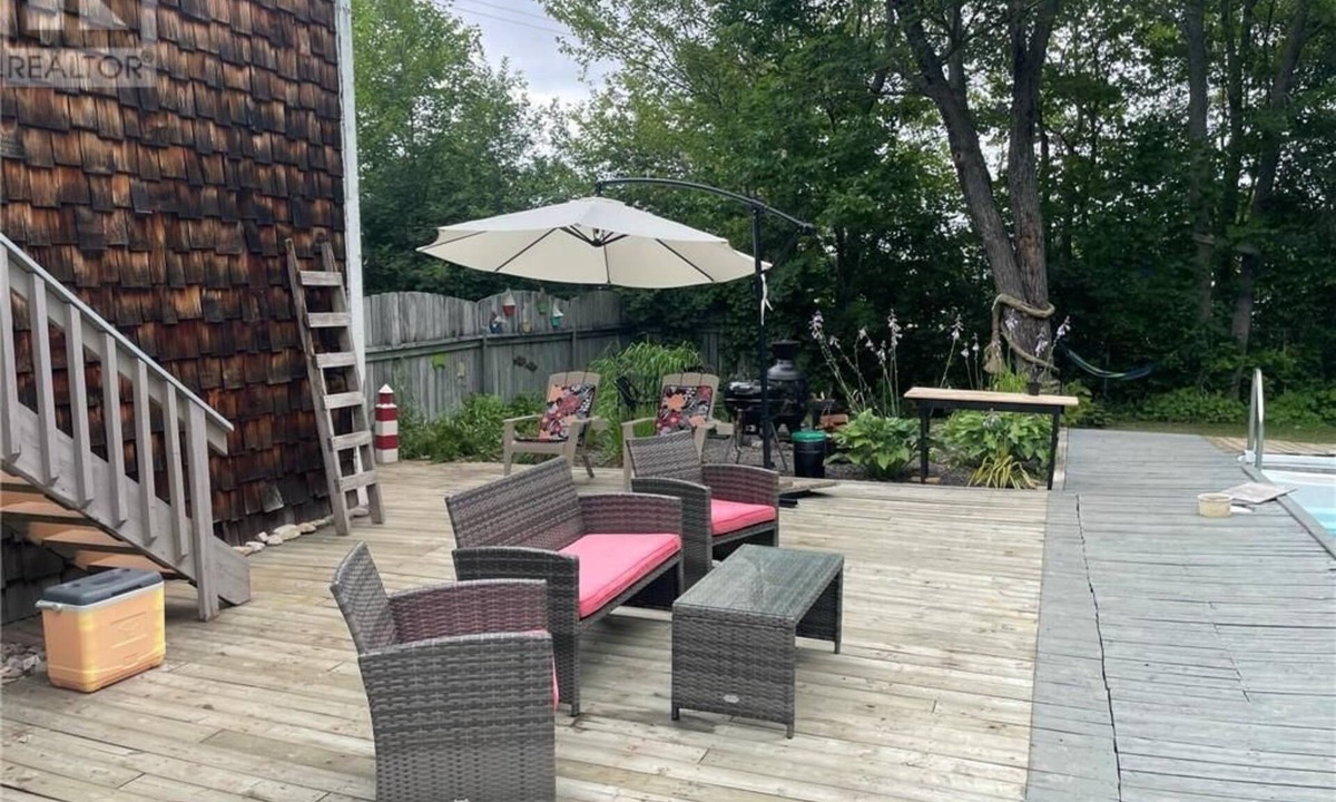 Shediac Cottage | Cozy cottage w/fire pit &waterview, close to parlee beach and amenities.