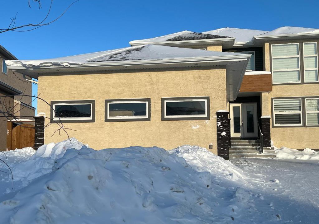 Fort Gary House | Cozy Modern and Lavish 1 Bedroom Basement Suite
