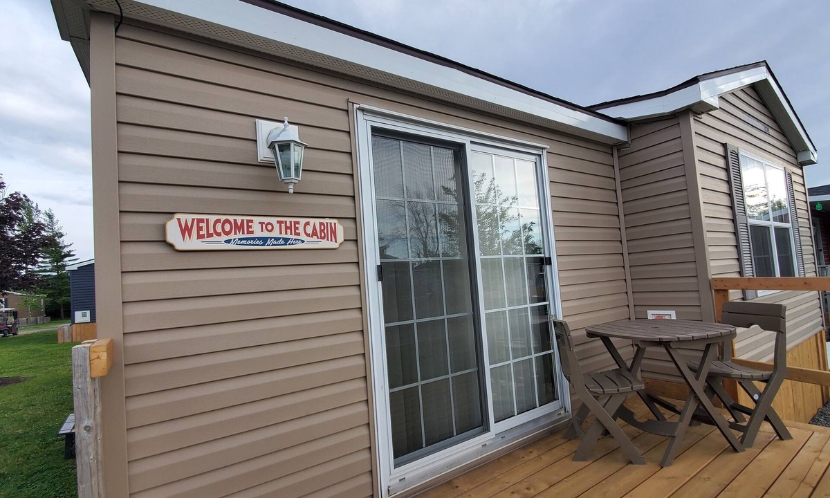 Niagara-on-the-Lake House | Cozy Niagara on the lake cottage in Vine Ridge Resort