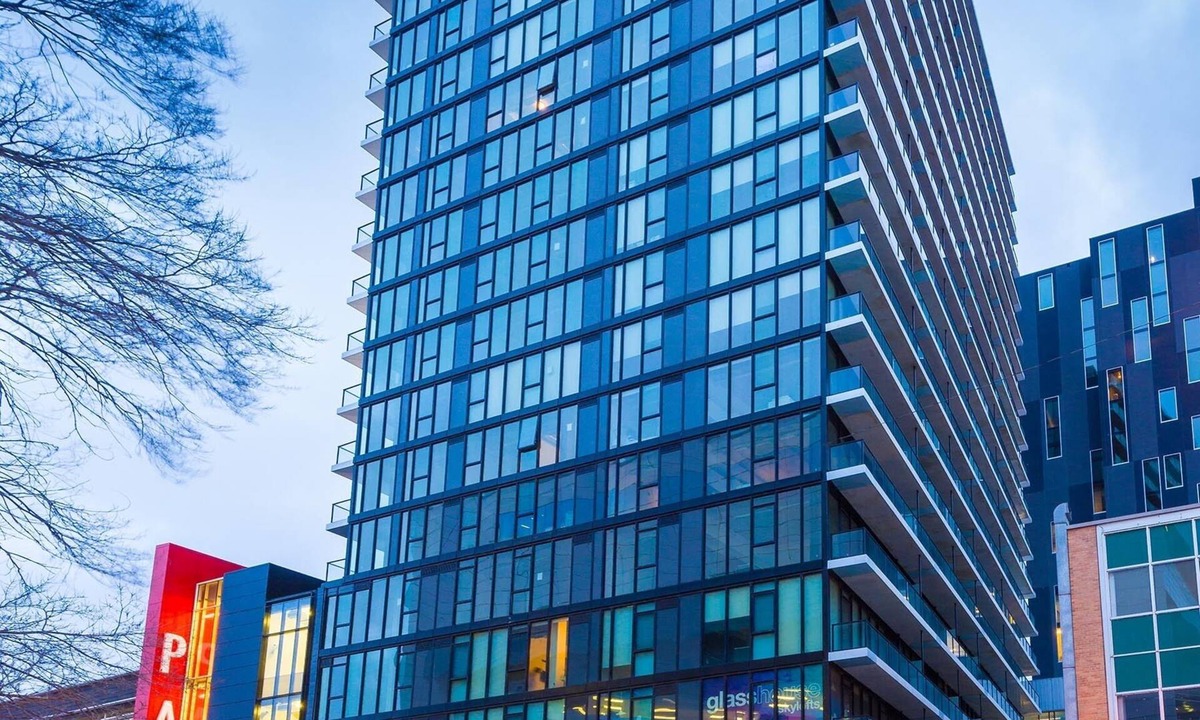Downtown Winnipeg Condo | Cozy Skyline Entire Condo in Downtown - Across from Bell MTS Centre