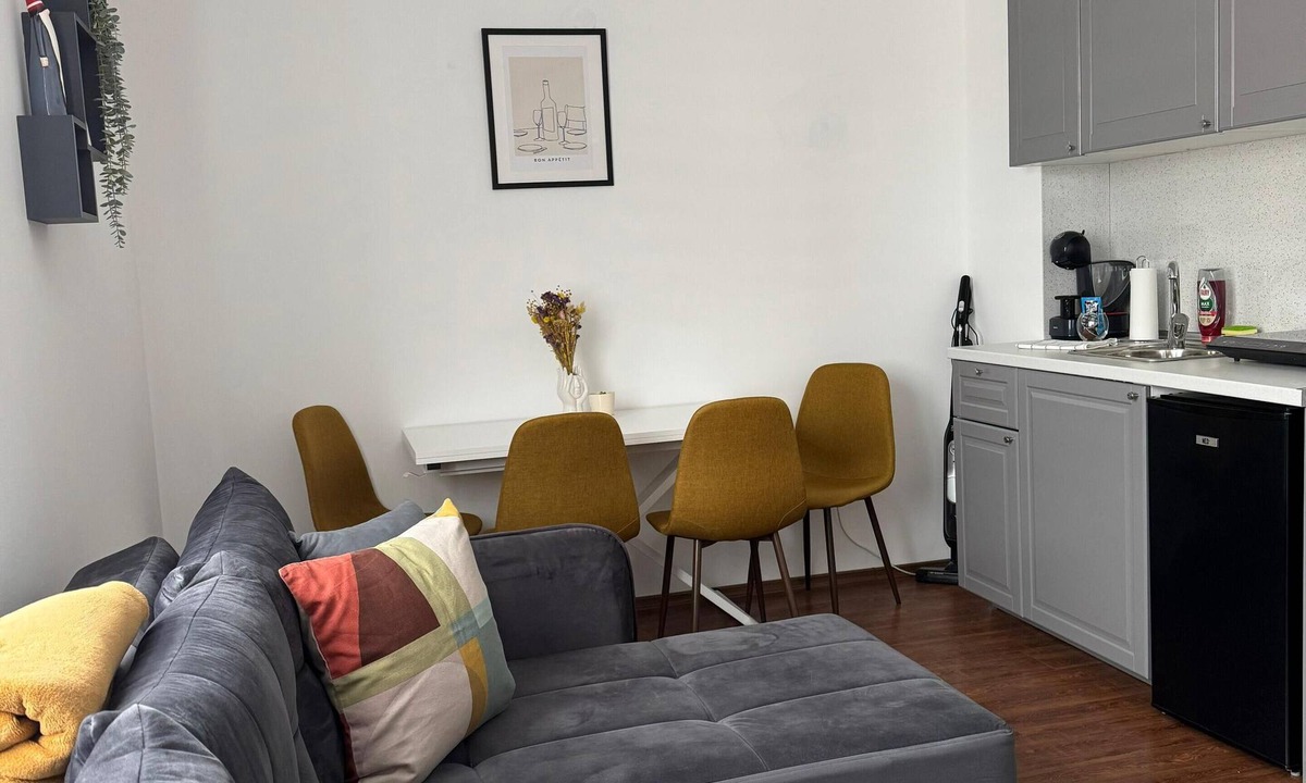 Old Town Apartment | Cozy studio in lovely Bansko with AC, WiFi, gondola 300m