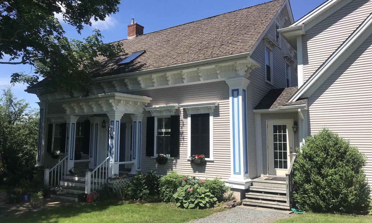 Maitland Bed & Breakfast | Cresthaven By the Sea