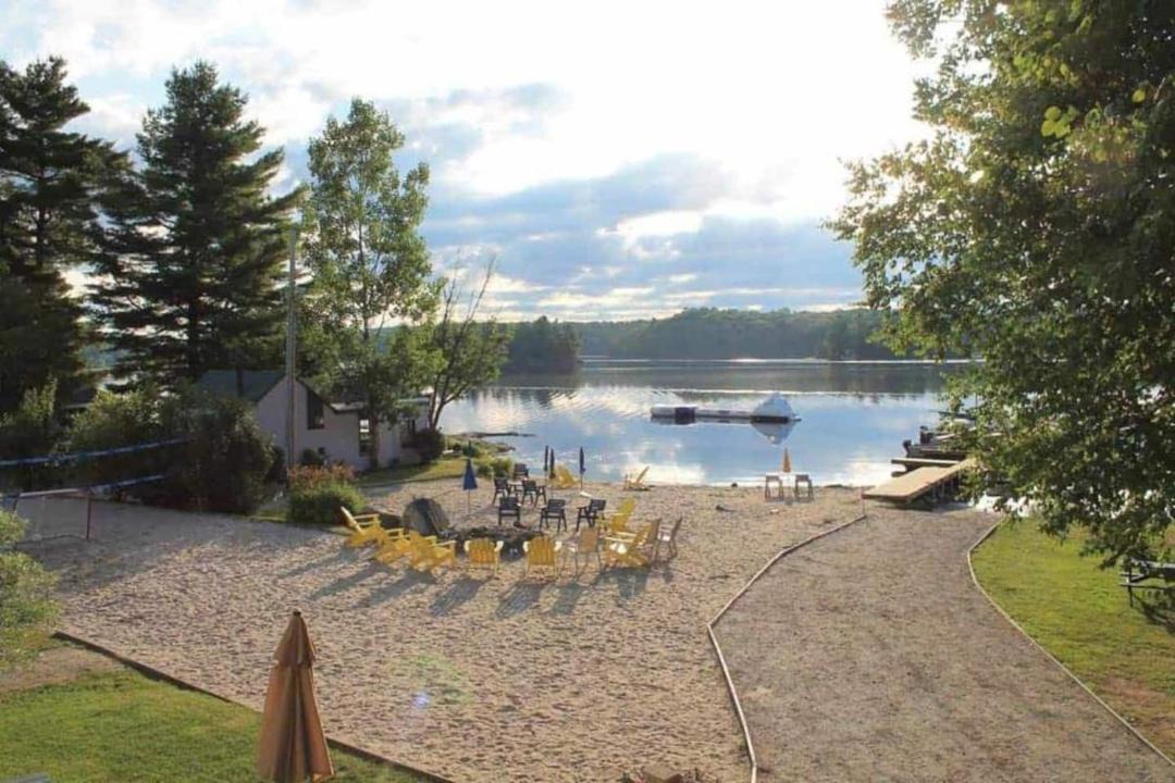 Bunkie At The Muskoka Shores Parry Sound | Seguin