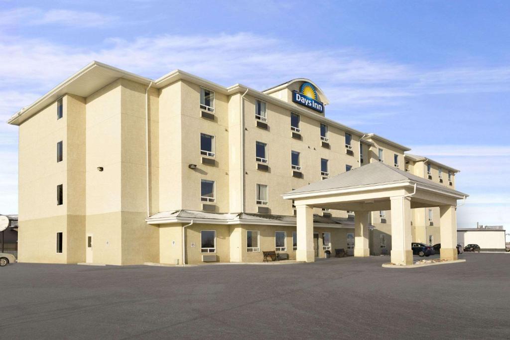 Moose Jaw Hotel | Days Inn by Wyndham Moose Jaw