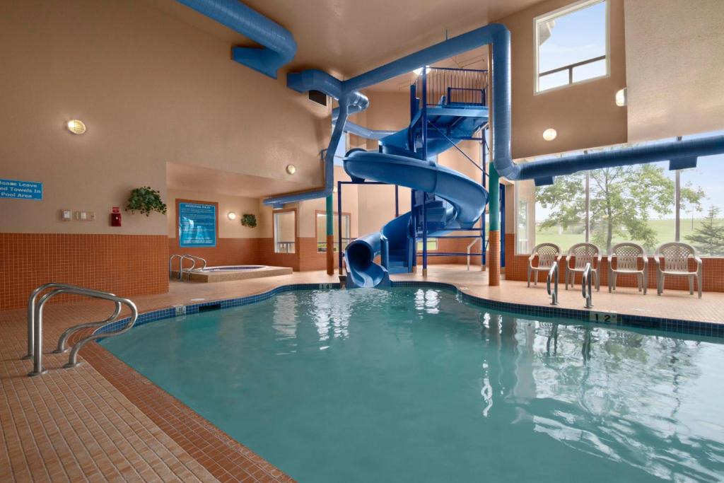 Red Deer Hotel | Days Inn by Wyndham Red Deer
