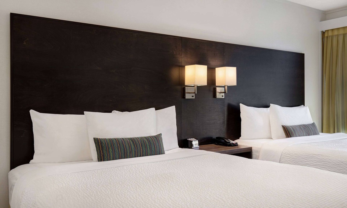 Sidney Hotel | Days Inn by Wyndham Victoria Airport Sidney