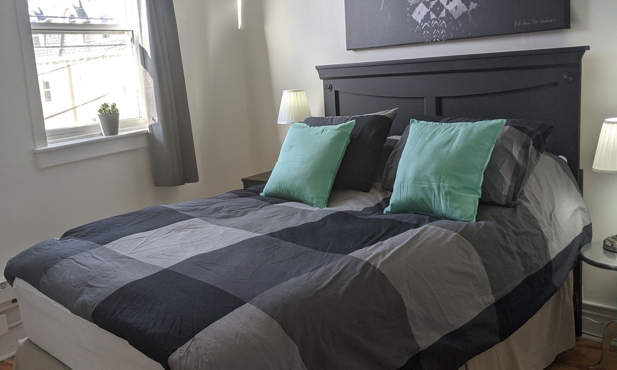 Downtown St. John's Apartment | Downtown Executive w Fireplace & Location